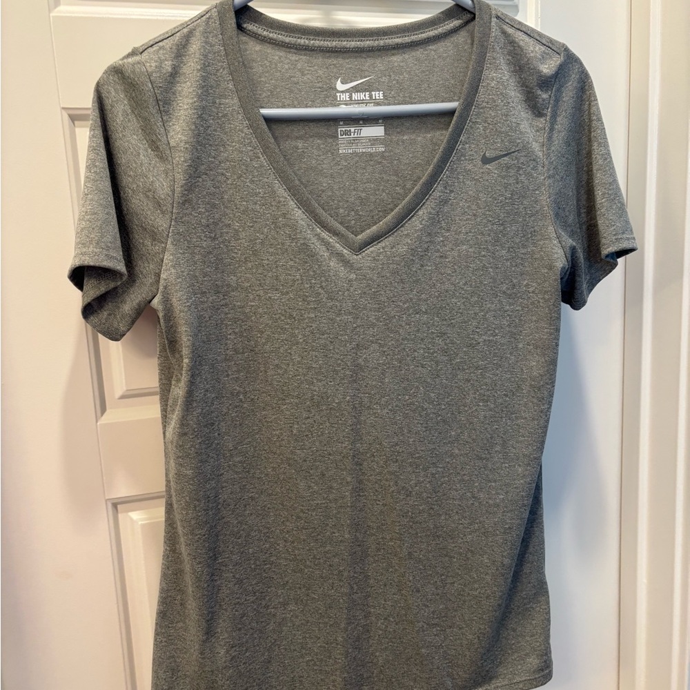 Nike active top